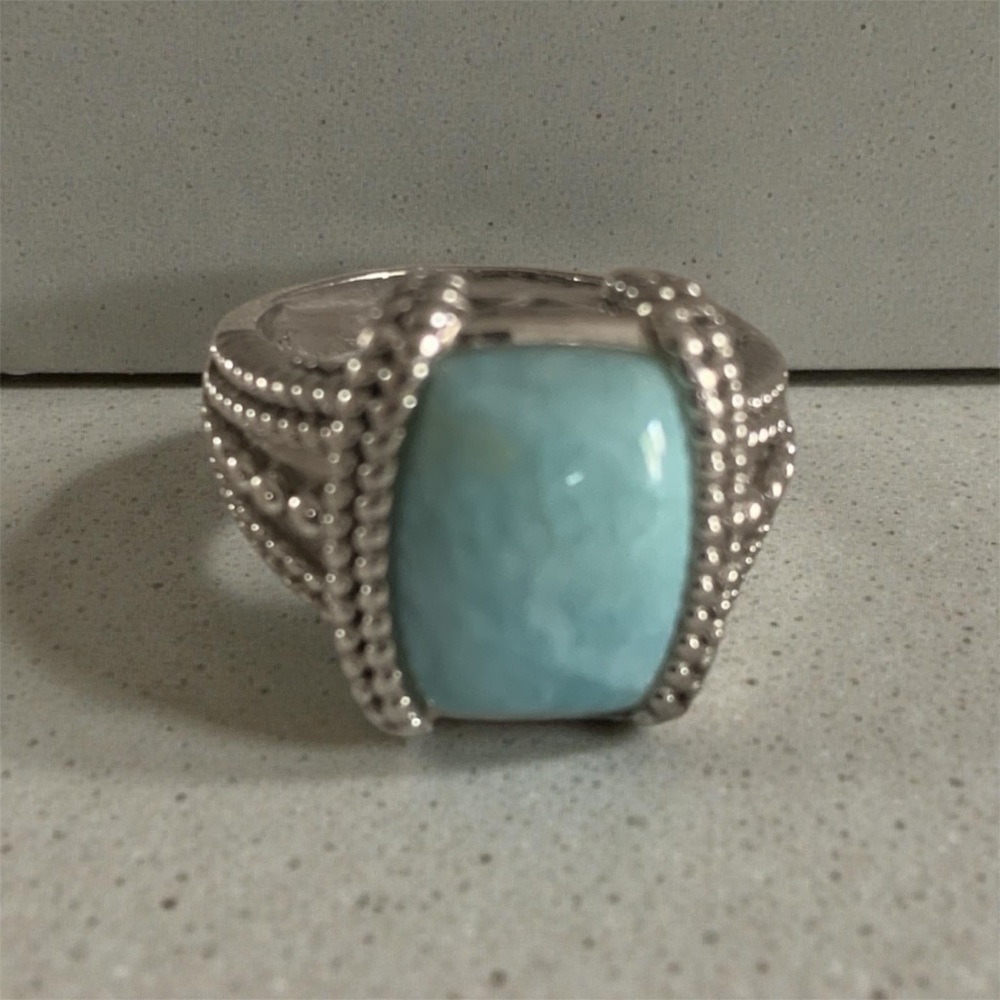Elegant Sterling Silver and Blue Women's Ring